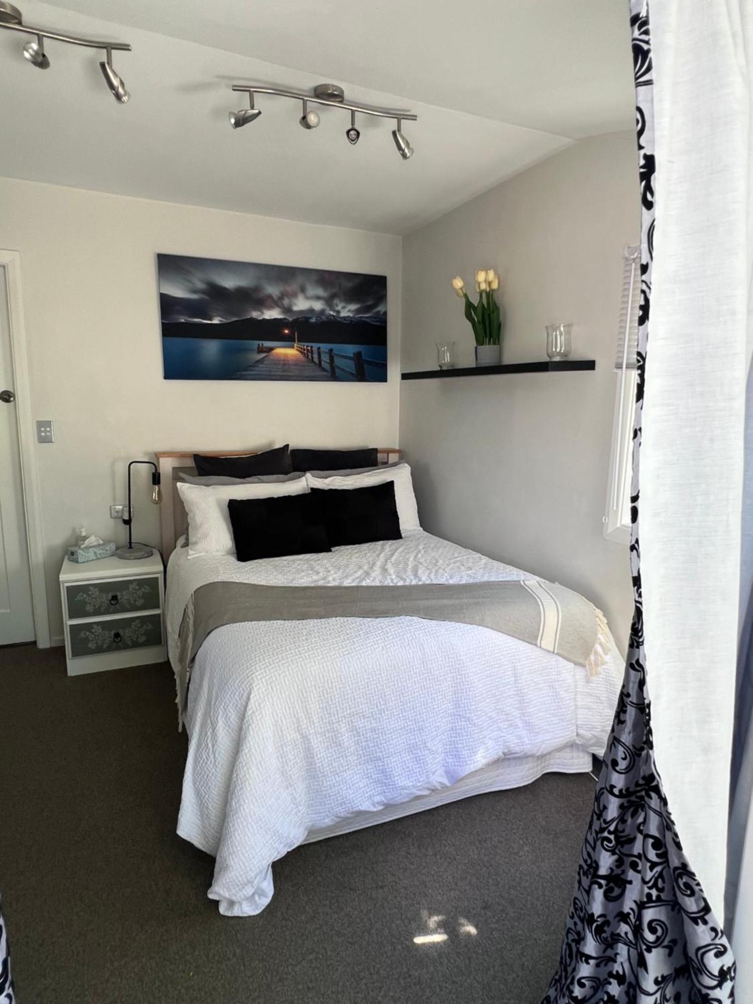 Gorgeous Villa, 7 Minutes From Airport Christchurch Buitenkant foto